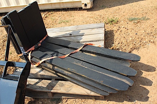 AGT Skid Steer Pallet Forks