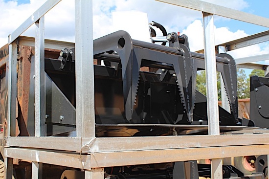 Mini Skidsteer Grapple Bucket