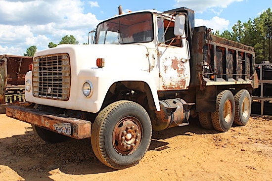 1975 Ford Dump Truck