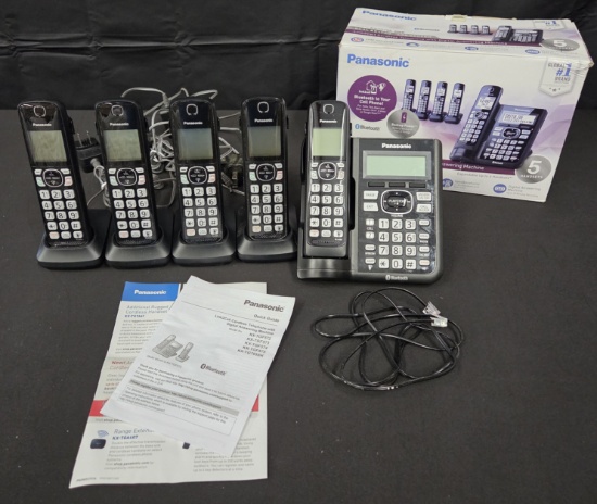 Panasonic Bluetooth Cordless Phones 5 Handsets and bases.  KX-TG785