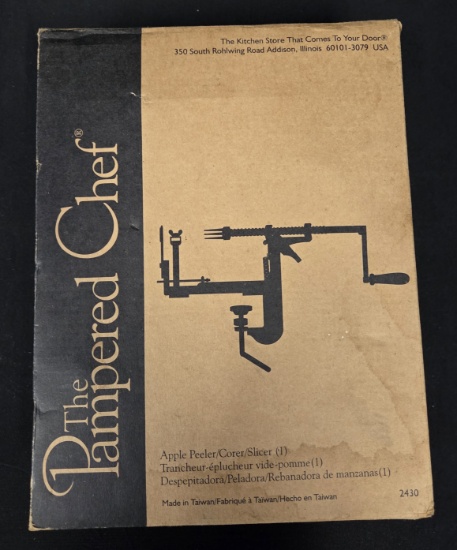 The Pampered Chef Vintage Apple Peeler 2430