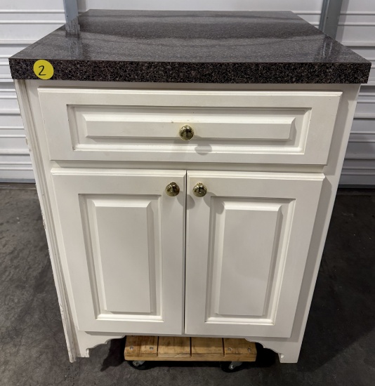 Set of Lower Kitchen Cabinets and Countertop Counter Top Matches Lot 1 ...