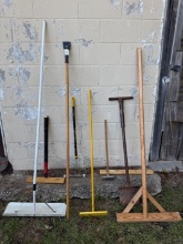 Lot of Floor Type Tools- Heavy Spud Bar, Oil Base Applicator, Paint Roller