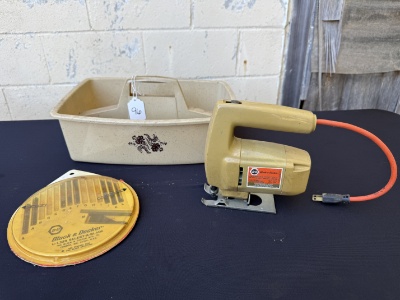 Vintage Black & Decker Model 7504 Jigsaw & Blades in Carrier