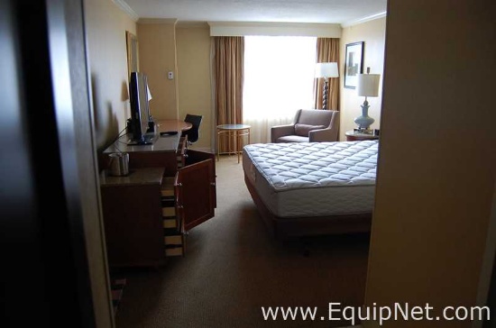 Lot of Guest Room and Contents
