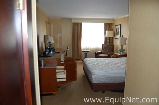 Lot of Guest Room and Contents