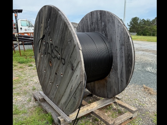 Wooden Spool with Fiber