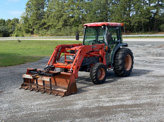 Kubota L4630 Tractor