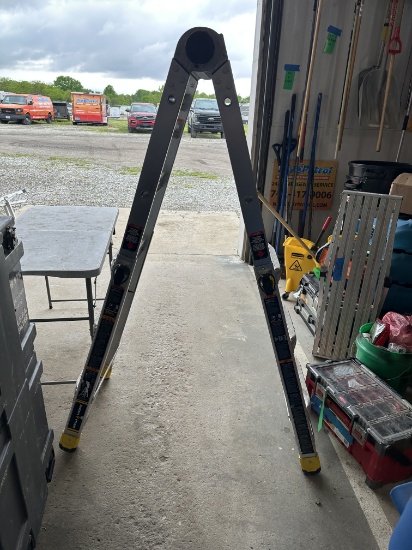 Gorilla Adjustable Ladder
