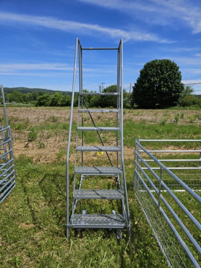 Rolling Ladder
