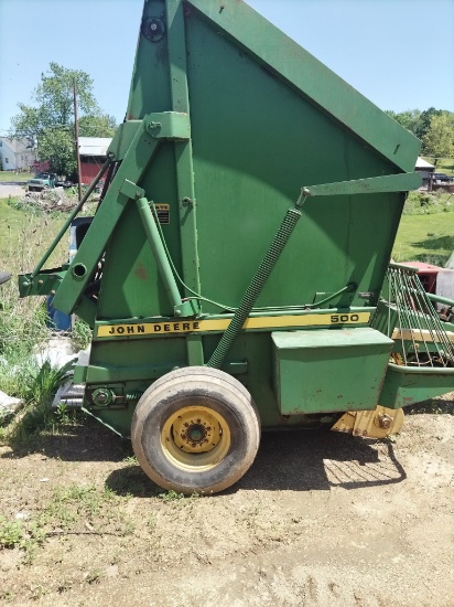John Deere Round Baler