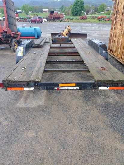 16 foot car trailer (no title)