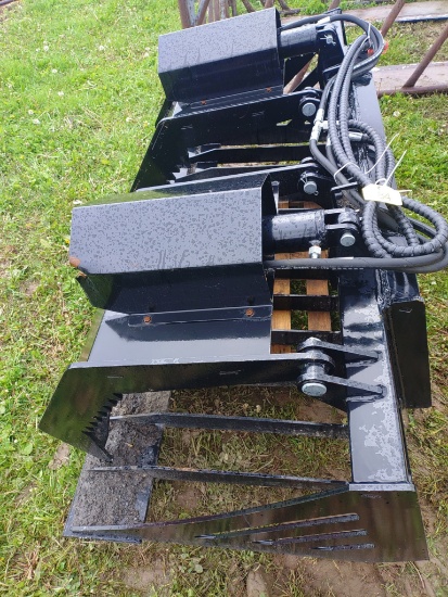 Brand new claw bucket