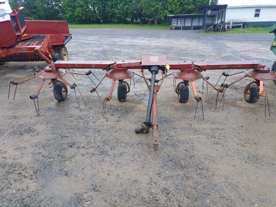 New holland hay tedder