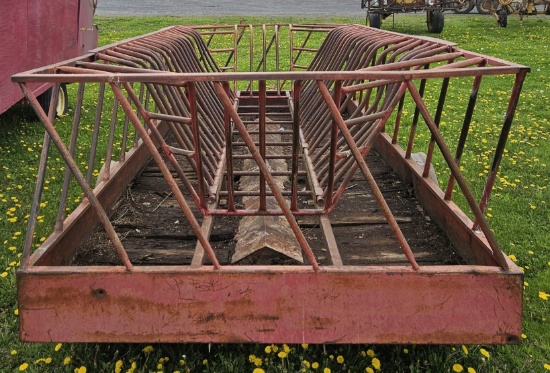 Feeder Wagon W/steel wheels