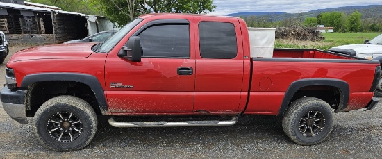 2001 Chevy Silverado 2500HD w/title