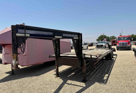 35 Dovetail gooseneck trailer