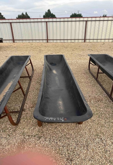 Cattle feeder