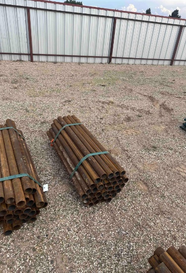 Bundle of 4 foot pipe