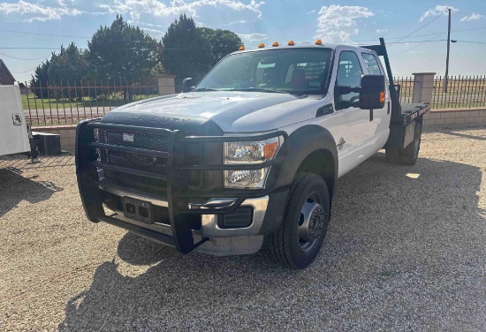 2014 Ford Commercial F-550 Super Duty F550 Chassis & Crew Cab 1FD0W5HTXEEA74736