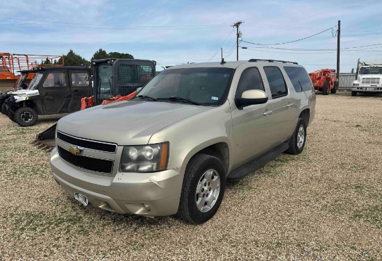 2007 Chevrolet Suburban 1500 LT 4D SUV RWD 1GNFC16J57J178473