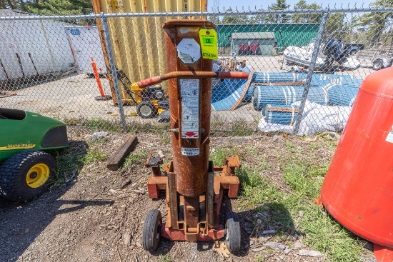 Gray Porta-Matic Pneumatic Air Bumper Jack. 7,000 Lbs. Capacity.