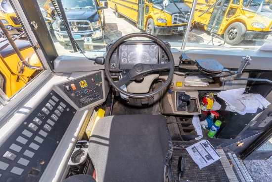 2006 FREIGHTLINER School Bus 6 Cylinders 7.2L Cat C7 Diesel. VIN: 4UZAAXDD56CU72477