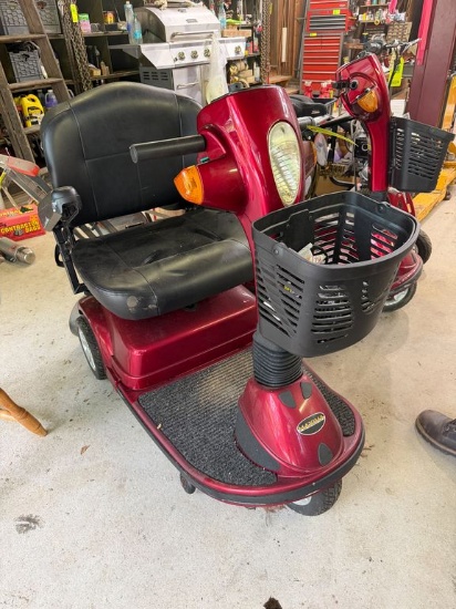 (1) Maxima Mobility Scooter w/Charger and Key