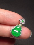 An Exquisite 18k Gold Diamond Inlaid Jadeite Gourd Pendant