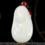 An Exquisite White Jade Statue of Avalokitesvara Pendant