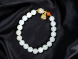 An Exquisite White Jade Bracelets