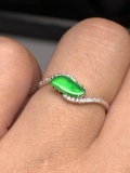 An Exquisite 18k Gold Diamond Inlaid Jadeite Ring