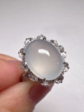 An Exquisite 18k Gold Diamond Inlaid Jadeite Ring
