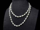 An Exquisite White Jade Bracelets