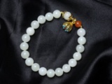 An Exquisite White Jade Bracelets