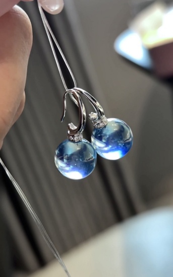 A Pair of Exquisite Sterling Silver Inlaid Aquamarine Earrings