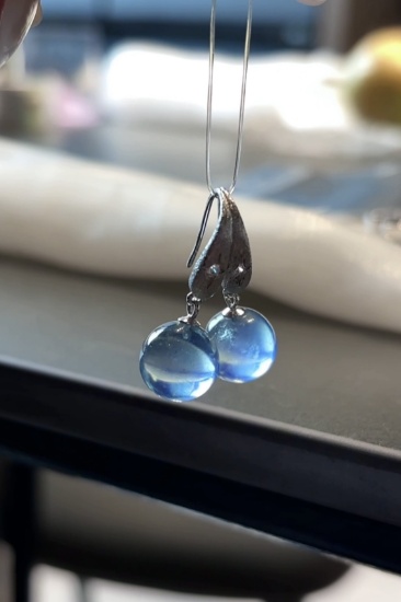 A Pair of Exquisite Sterling Silver Inlaid Aquamarine Earrings