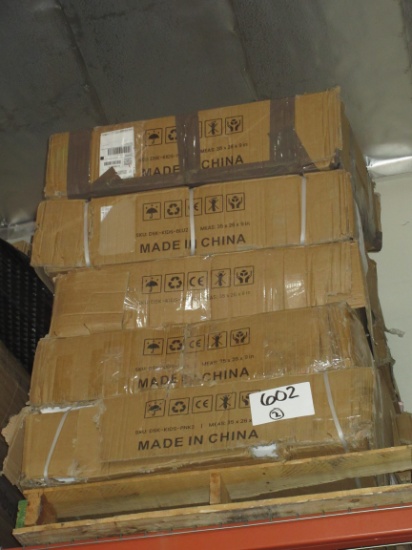 SOLD BY THE PALLET: KIDS DESKS PINK / BLUE RETURNS UNCHECKED, LOCATED IN IR
