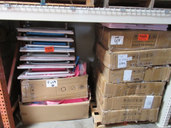 SOLD BY THE PALLET: KIDS DESKS PINK / BLUE RETURNS UNCHECKED, LOCATED IN IR