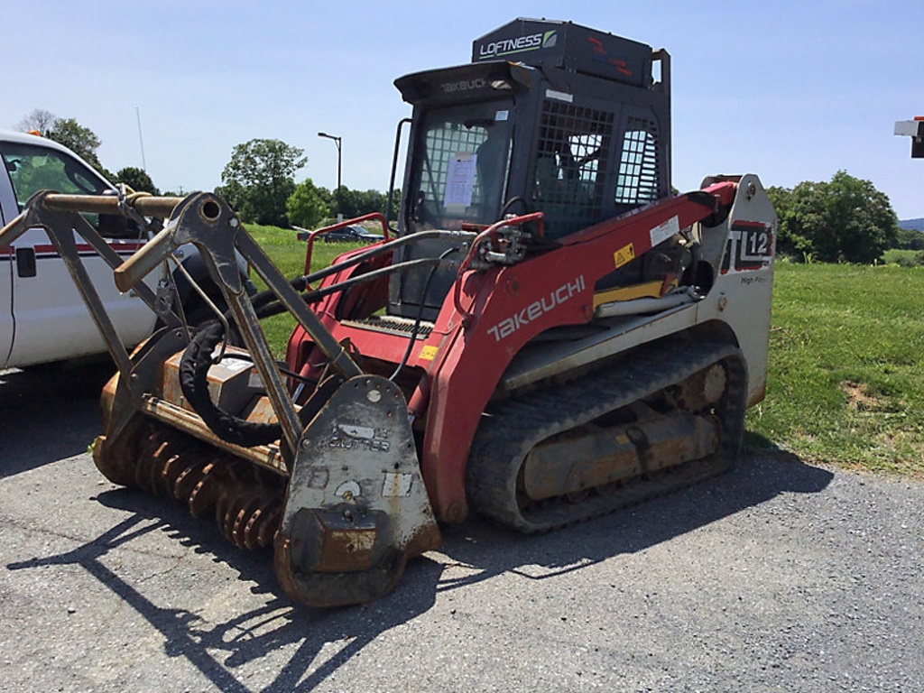 (Frederick, MD) 2013 Takeuchi TL12 Crawler Skid Steer Loader/Forestry Mulcher Not running, condition