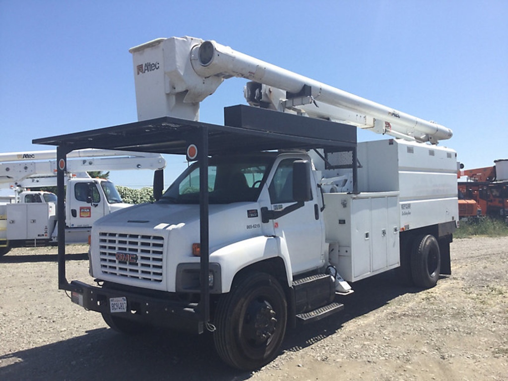 (Dixon, CA) Altec LRV-60E70, Over-Center Elevator Bucket Truck mounted behind cab on 2006 GMC C7500
