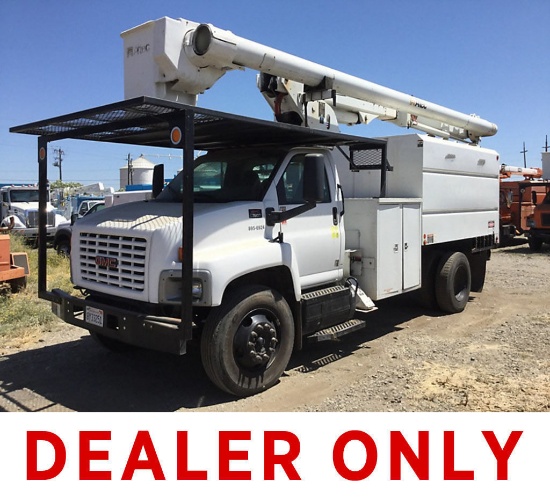 (Dixon, CA) Altec LRV-55, Over-Center Bucket Truck mounted behind cab on 2006 GMC C7500 Chipper Dump