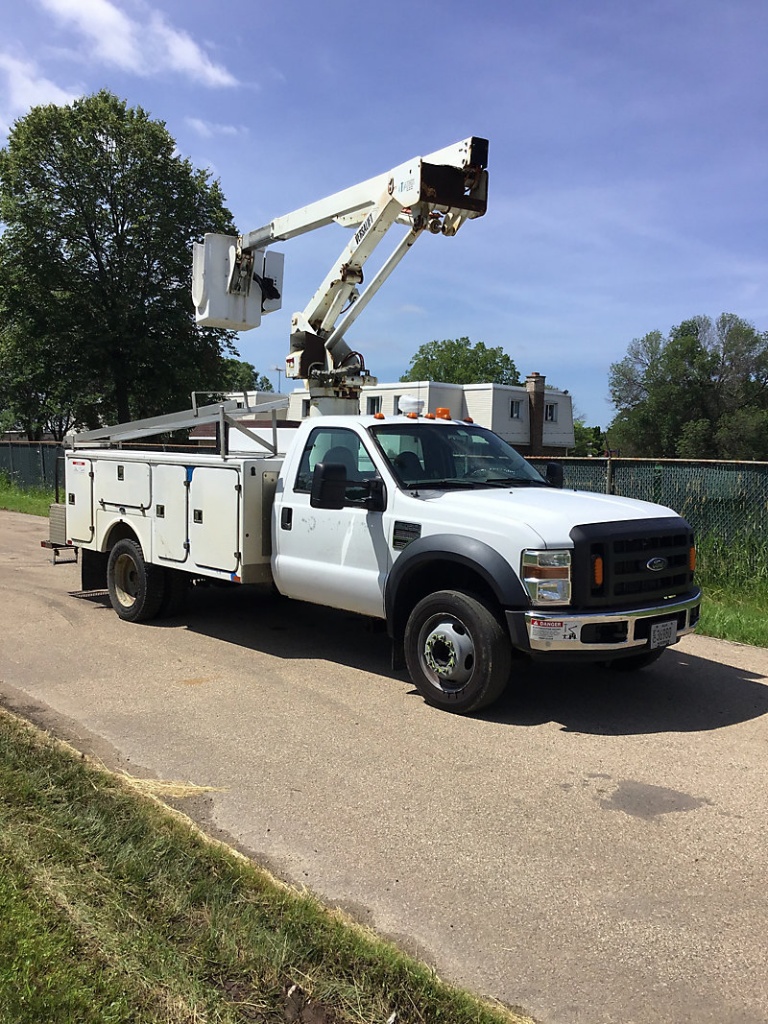 (Neenah, WI) Versalift SST37ENH, Articulating & Telescopic Non-Insulated Bucket Truck mounted behind