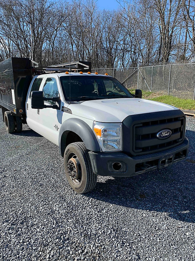 ford f550 super cab on Hagerstown Md 2011 Ford F550 4x4 Crew Cab Flatbed Service Truck Runs And Drives Commercial Trucks Hauling Transport Trucks Flatbed Trucks Online Auctions Proxibid
