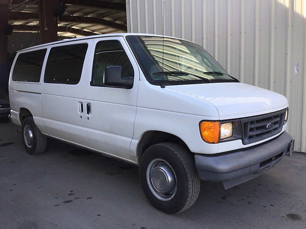 06 Ford 50 Passenger Van Runs And Drives Vehicles Marine Aviation Cars Trucks Online Auctions Proxibid 06 Ford 50 Passenger Van Runs And Drives Vehicles Marine Aviation Cars Trucks Online Auctions Proxibid