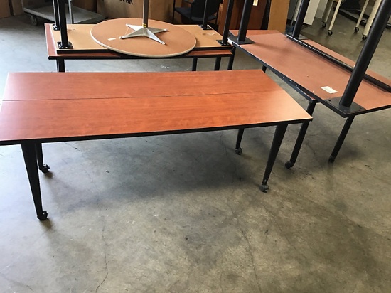 Assorted tables (Used) NOTE: This unit is being sold AS IS/WHERE IS via Timed Auction and is located