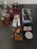Women...s fragrances | accessories (Used ) NOTE: This unit is being sold AS IS/WHERE IS via Timed Au