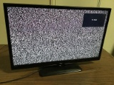 TCL tv (Used) NOTE: This unit is being sold AS IS/WHERE IS via Timed Auction and is located in El Ca