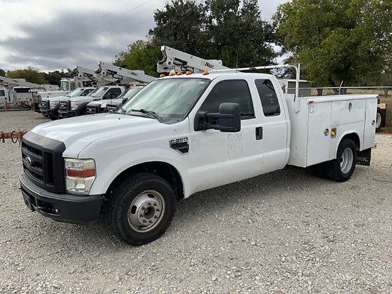 (Johnson City, TX) 2010 Ford F350 Extended-Cab Service Truck Runs & Moves, Body Damage