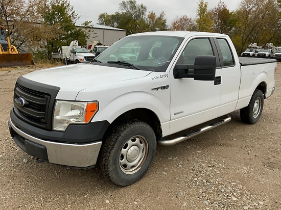 (Des Moines, IA) 2014 Ford F150 4x4 Extended-Cab Pickup Truck Runs & Moves, Cracked Windshield, Tail